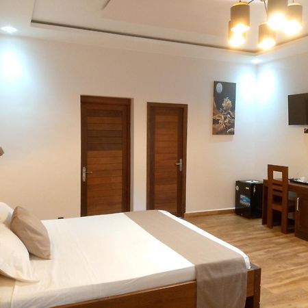 Soa Lia Hotel Miandrivazo Zewnętrze zdjęcie