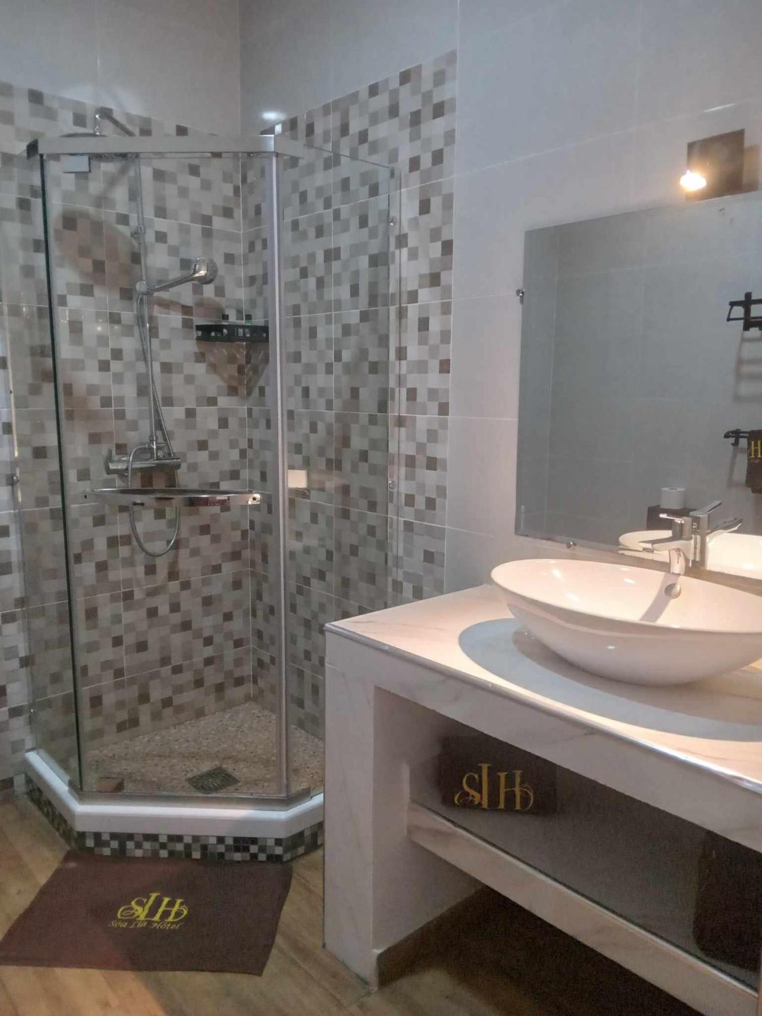 Soa Lia Hotel Miandrivazo Zewnętrze zdjęcie